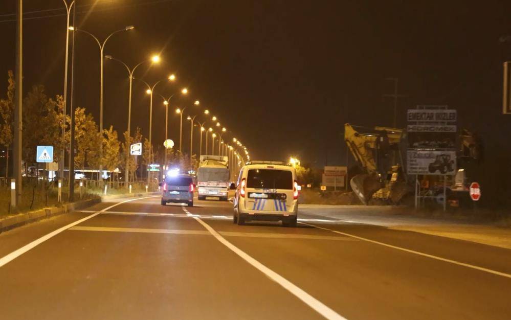 Konya yolunda kaçak göçmenler bu halde yakalandı 1